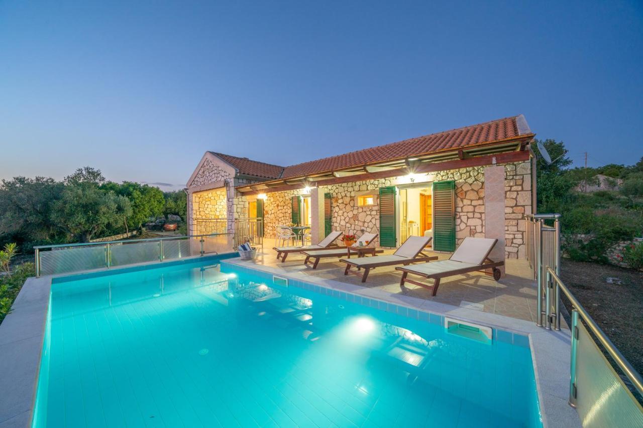 Stone Villa Eriphyle ,Private Witn Sunset View 费斯卡尔德宏 外观 照片