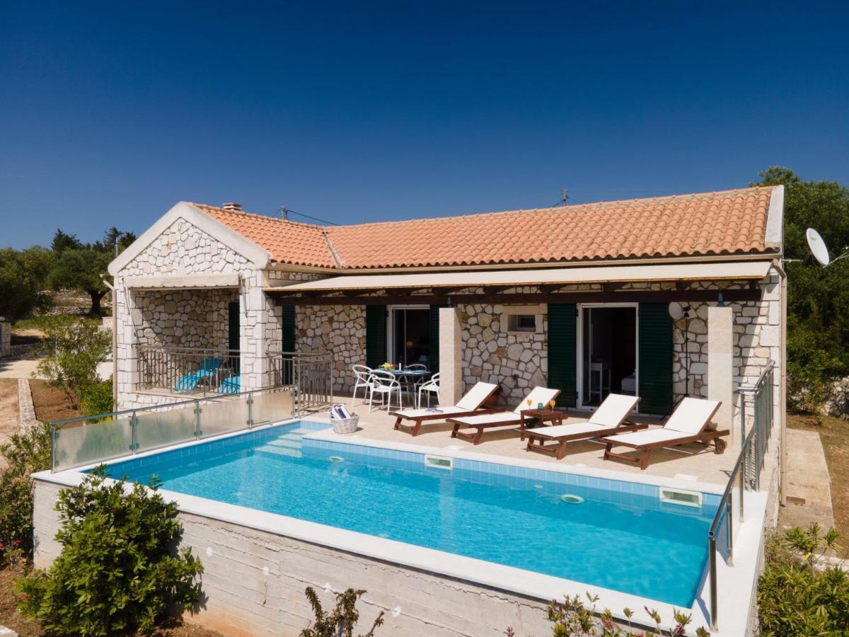 Stone Villa Eriphyle ,Private Witn Sunset View 费斯卡尔德宏 外观 照片
